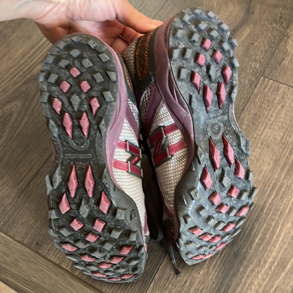 New Balance shoes - Picture 4 of 4